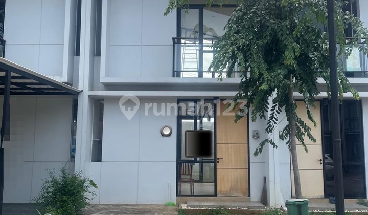 Nice House Semi Furnished Complete Facilities In a Self-Contained City