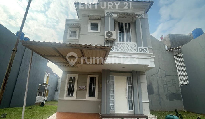 Rumah Cantik Siap Huni 2 Lantai Furnished Strategis Dan Nyaman 1