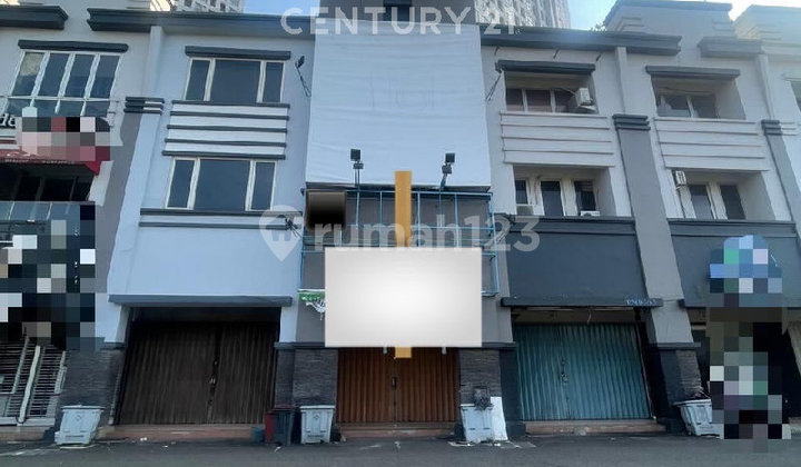 Ruko 3 Lantai Strategis Pinggir Jalan Besar Cocok Buat Kantor