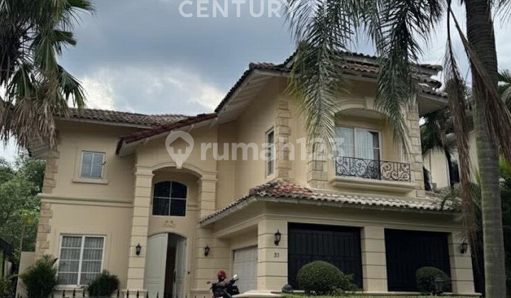 Beautiful, Comfortable, and Spacious House in the Elite Area of Lippo Karawaci Beautiful, Comfortable, and Spacious House in the Elite Area of Lippo Karawaci