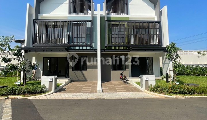 Nice House Ready to Live In, Free VAT, Strategic, Safe, and Comfortable.