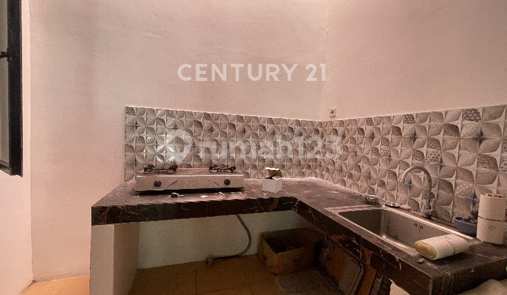 Rumah Bagus 2 Lantai Strategis Nyaman Dekat Kampus Uph dan Tol 9