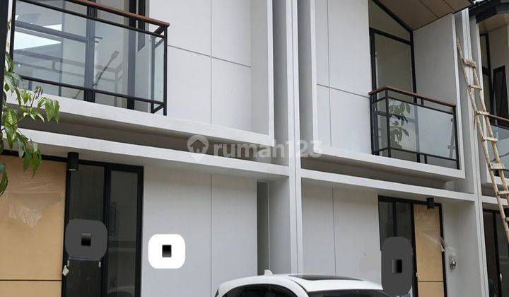 Dijual Rumah Bagus 2 Lantai Bersih Semi Furnished Lippo Karawaci 1