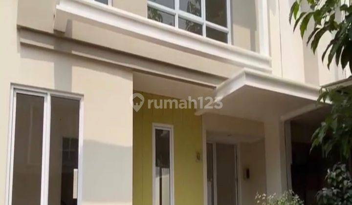 Rumah Dijual Cepat 2 Lantai Bagus Bersih Langsung Huni Dekat Mall 2