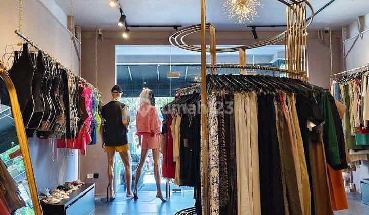 Over Contract 3 Levels Shop With High Exposure Traffic In Jl Echo Beach Canggu Bali  1