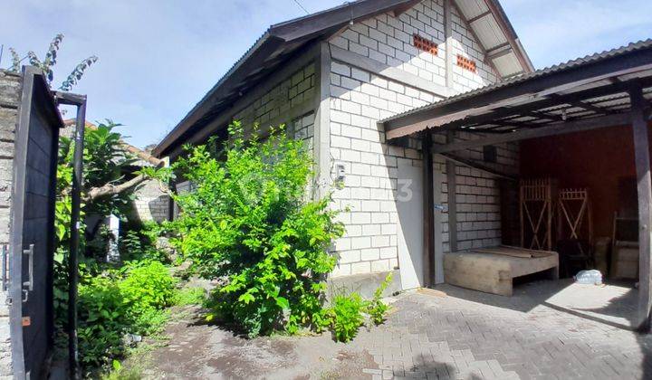 For Rent House 3 Are Near To Seminyak Bali Suitable For Warehouse and Living