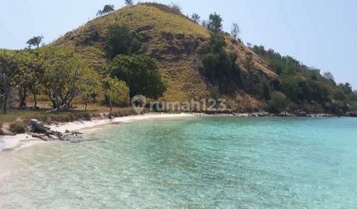 Beachfront Land For Sale 4 Hectares in Pantai Sebayur Besar Labuan Bajo 1