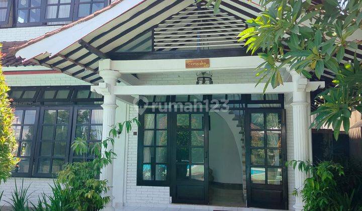 Disewakan Villa 4BR Strategis Dekat Plaza Renon Denpasar Bali 1