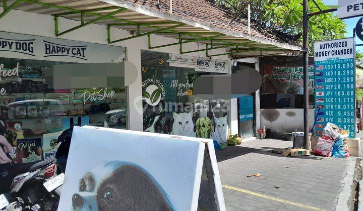 For Rent Yearly Shop in Tourist Area Batu Belig Canggu Bali 1