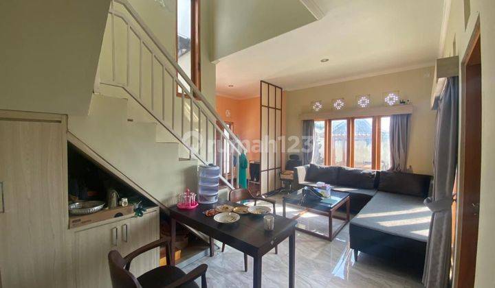 Good 168 m2 floor level house for sale in Dalung Bali, KPR available 2