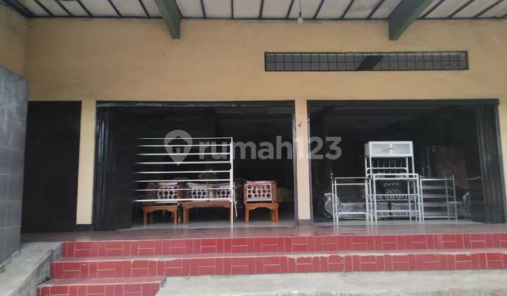Rumah Pinggir Jalan Strategis Cocok Utk Usaha. Depan.jalan Lebar 2