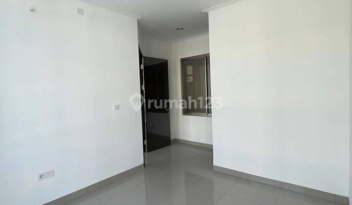 Disewakan Rumah 3 Lantai, Brand New, Unfurnished, Rumah Pik2, Ready Huni.  2