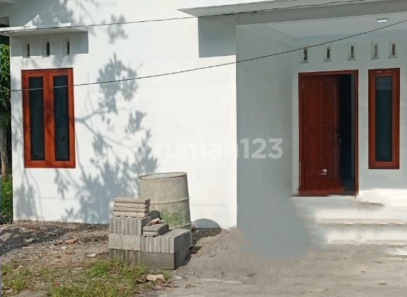Dijual Rumah Baru Dekat Water Boom Rocket Chicken Sidomoyo Godean