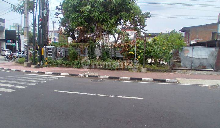 Tanah hook jl. Mayjend Sutoyo - Jl. Parangtritis cocok untuk ruko & cafe dekat Prawirotaman 1