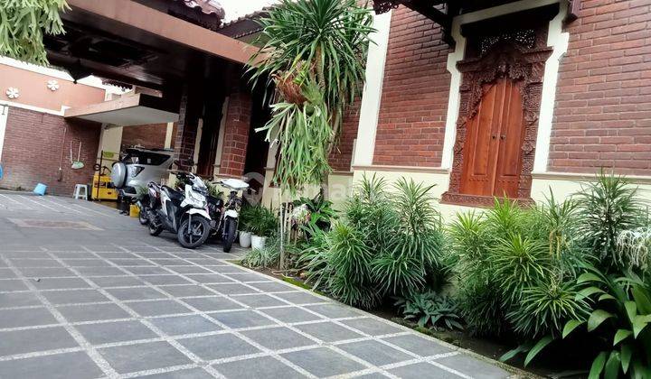 Rumah classic gaya Bali di Demangan Baru dekat UGM 2