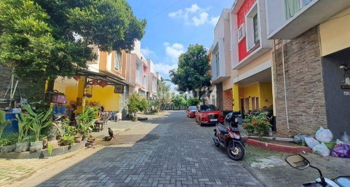 Rumah full furnished 5 kamar dalam perum dekat balaikota timoho cocok untuk homestay 2