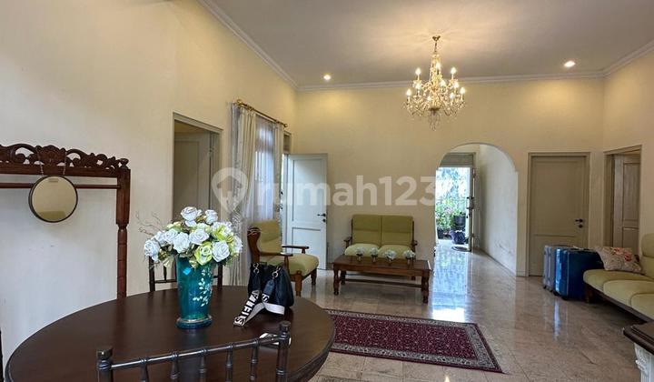 For Sale Fully Furnished Classic Modern House Near the Palace