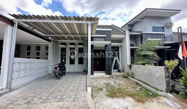 Rumah Modern Minimalis Dalam Perumahan One Gate System  Di Jl. Palagan 2