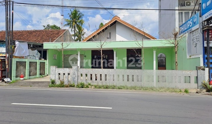 Disewakan Rumah Jalan Palagan (Dekat Ring Road) Cocok untuk Usaha dan Kantor