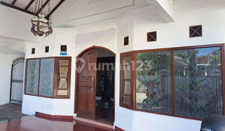 Dijual Rumah Furnished Classic Jawa Dalam Beteng Kraton