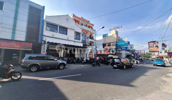 Disewakan Ruko di Jalan Profesor Yohanes Dekat Banyak Kampus