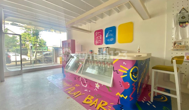 For Sale Commercial Space In The City Center Suitable For Office, Salon, Cafe For Sale Commercial Space In The City Center Suitable For Office, Salon, Cafe