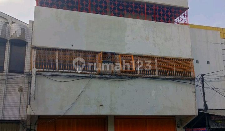 Cheapest 3-Storey Shop House 10 Meters Wide in Simokerto, Close to Perak Kenjeran Ampel Toll Road 1