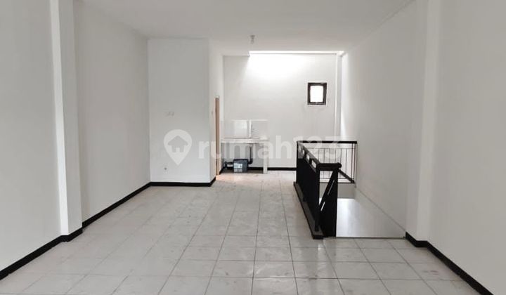 Cheapest 3-Story Shophouse in Pattimura Surabaya Near Darmo Kupang Mayjend Sungkono Pakuwon Cheapest 3-Story Shophouse in Pattimura Surabaya Near Darmo Kupang Mayjend Sungkono Pakuwon