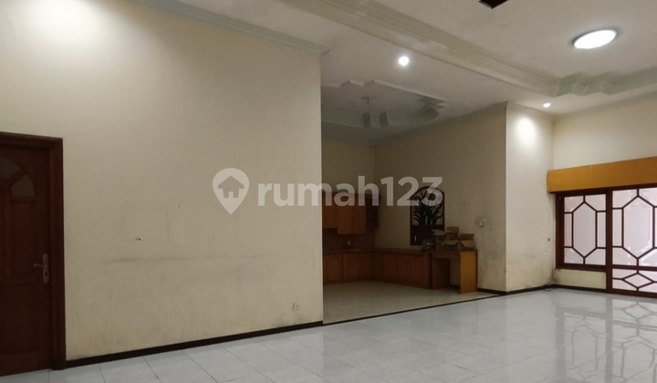 Strategis Termurah Rumah 1 Lantai Luas Lega Nyaman Manyar Kartika Surabaya Dekat Merr Pcm 2