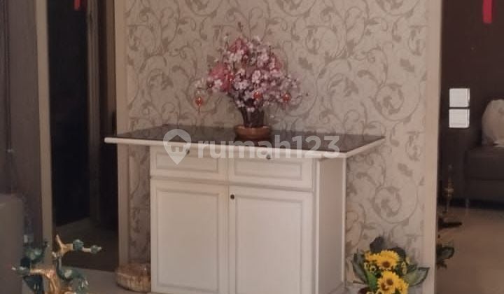 Murah Rumah Minimalis 2 Lantai Siap Huni Pakuwon Indah Dekat Unesa Petra Wiyung