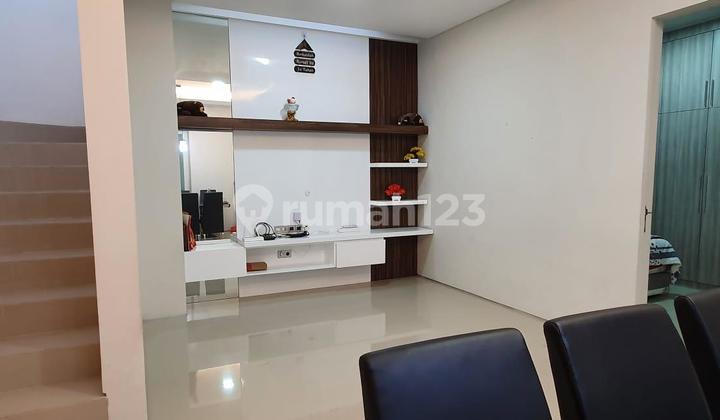 Rumah Siap Huni Termurah Luas 2 Lantai Surabaya One Gate di Royal Residence Dekat Wiyung