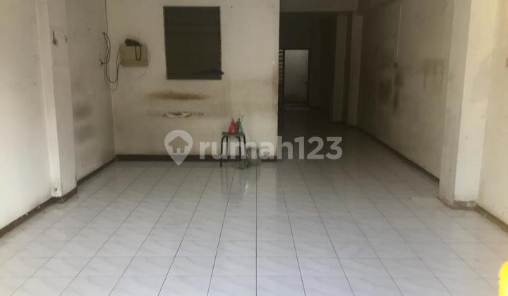 Affordable 3-Story Commercial Ruko in Ngagel Near Manyar