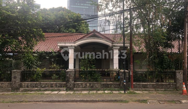 Rumah Tua Area SCBD Hitung Tanah 2