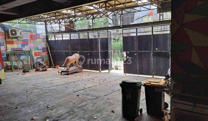 Gedung Lebar 16 di Cempaka Putih Jakarta Pusat 2