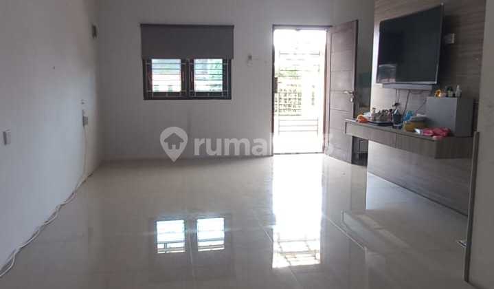 Rumah 2 Lantai Semi Furnished di Duta Harapan Bekasi