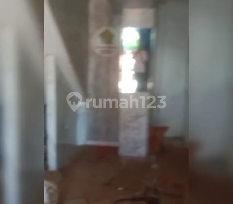 Ruko di jual atau di seawa di menteng cakung