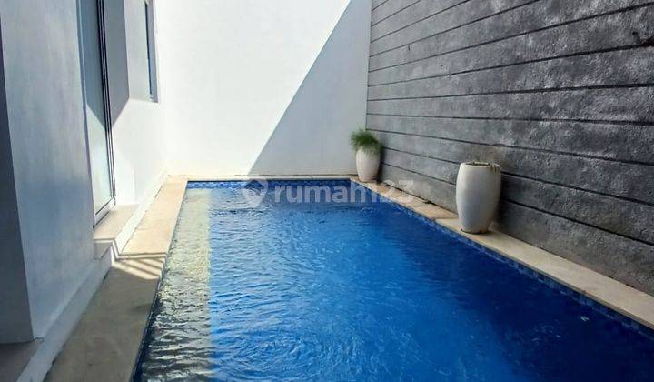 Fully Furnished Villa With Swimming Pool in Kerobokan Badung Bali 2