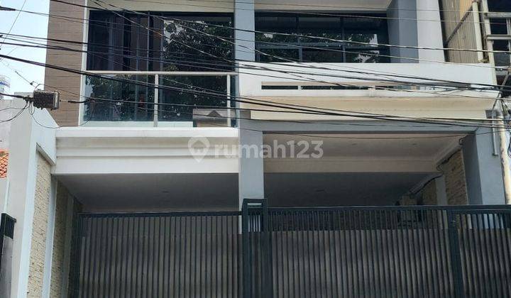 Rumah Full Furnished 5 Kt di Kelapa Gading Jakarta Utara 1