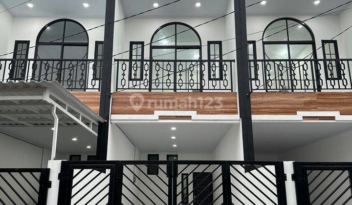 Rumah Bebas Banjir 3 Lantai di Tanjung Duren Utara Jakarta Barat 1
