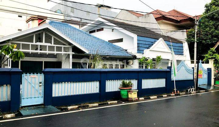 Dijual Rumah Hoek di Jl. Protokol, Jakarta Barat Tomang 1