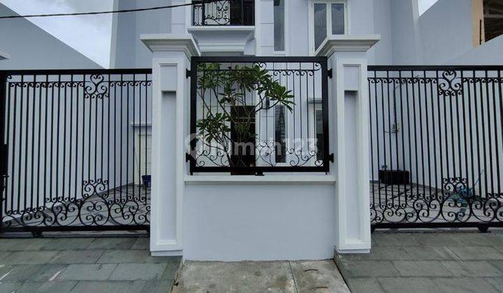 Dijual Rumah 2.5 Lantai di Duren Sawit, Jakarta Timur 1