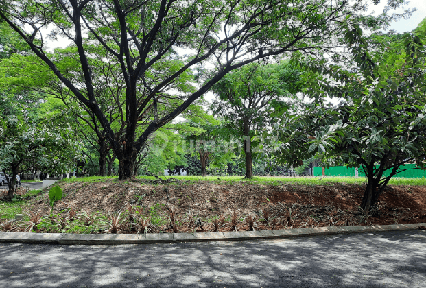 Tanah Hook di Royal Orchard, Summarecon Kelapa Gading 1