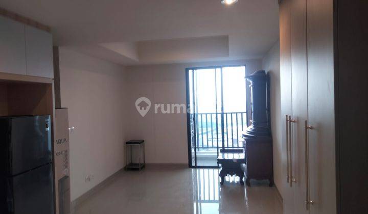 Apartemen Semi Furnished Full Renovasi di Cleon Park JGC Cakung 2