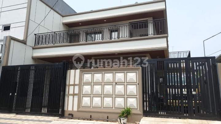 Rumah Hook Lebar 11 Di Sunter Agung Jakarta Utara