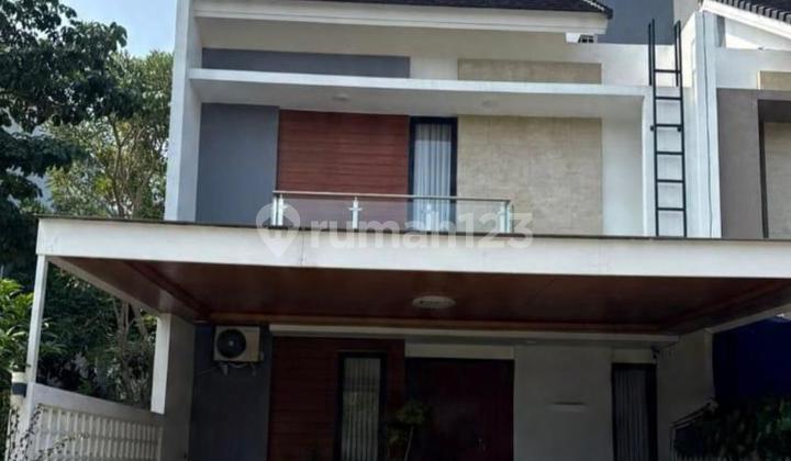 Rumah Ada Kolam Renang Di Cluster Lavesh Harapan Indah 