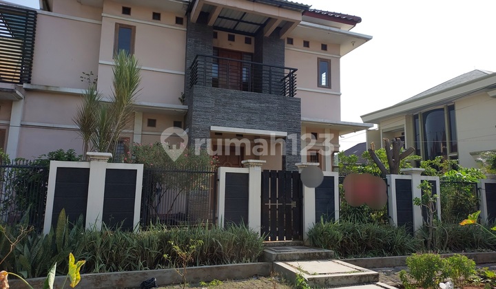 For Rent: Hook House Near Lulu Supermarket in Taman Modern Cakung For Rent: Hook House Near Lulu Supermarket in Taman Modern Cakung