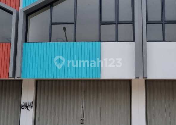 Two-Story Shophouse Connected Near Toll in Peaceful Branta Bekasi