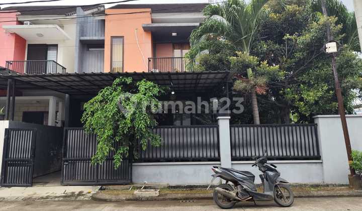 Rumah Hook Luas 265 Mtr di Taman Sari Harapan Indah