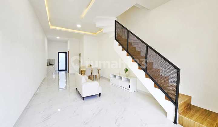Rumah Minimalis Modern di Harapan Indah Bekasi 2