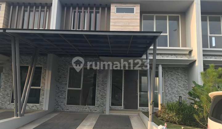 Dijual Cepat Rumah 2 lantai  di JGC Cakung Cluster Mississipi 